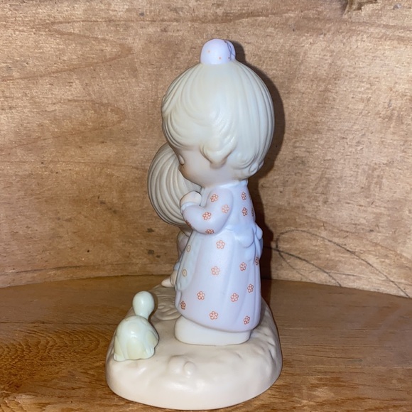 1979 “ Thou Art Mine” Precious Moments - Picture 2 of 6